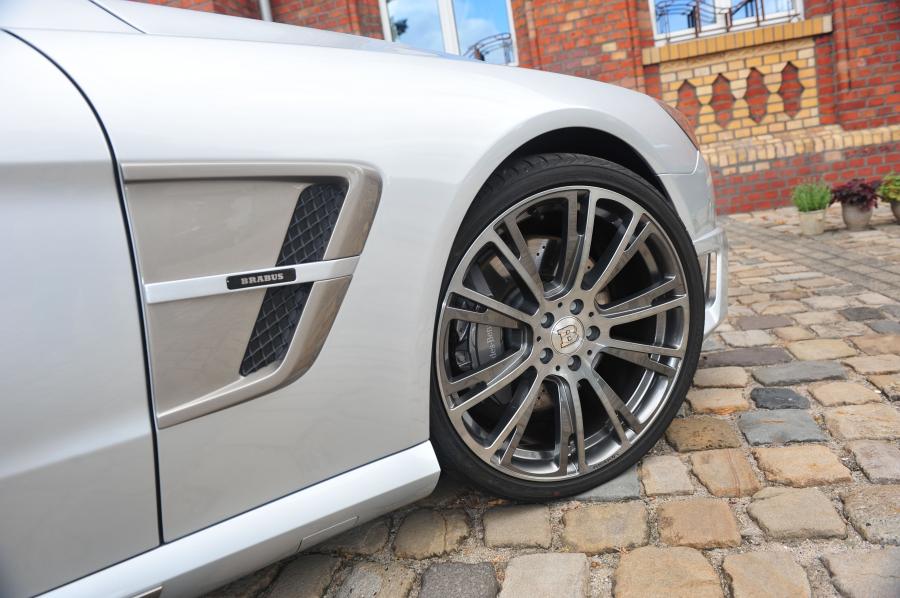  Mercedes-Benz SL-Class by Brabus 2012 года  (фото 13 из 46)